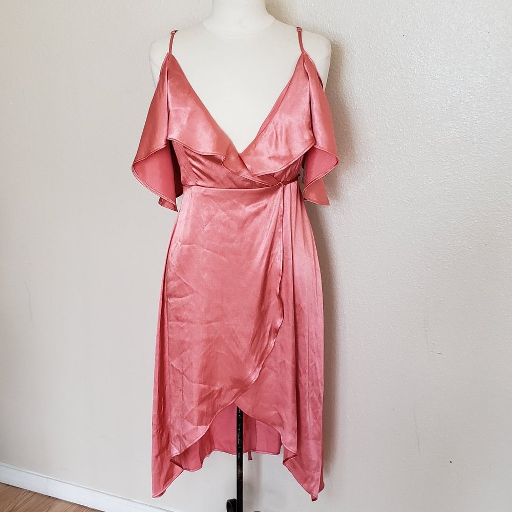 Forever 21 Wrap Cold Shoulder Dress Size Medium